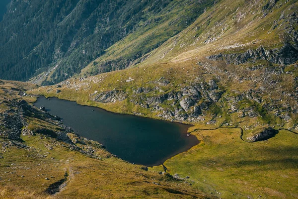 Beautiful View Lake Green Hills Spring — Stock Photo, Image