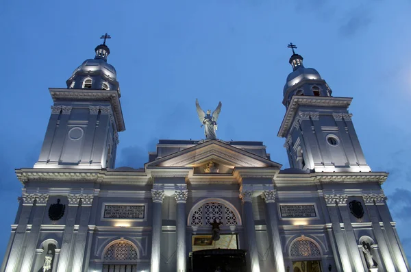 Ángulo Bajo Famosa Catedral Metropolitana Ciudad México Bajo Cielo Oscuro —  Fotos de Stock