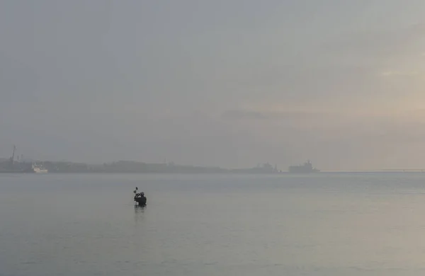 Море Закатом Неба — стоковое фото