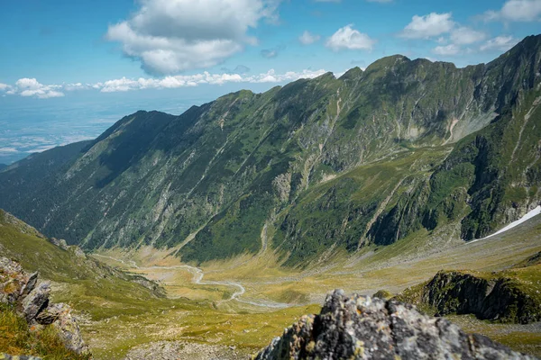Völgy Déli Kárpátok Sziklás Vidéke Ellen Románia — Stock Fotó