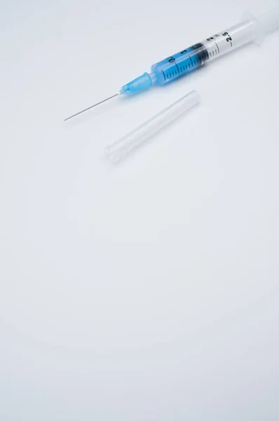 Isolated Injection Syringe White Background Text Space — Stock Photo, Image