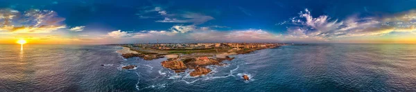Ein Panoramablick Auf Das Meer Während Des Sonnenaufgangs Leca Palmeira — Stockfoto