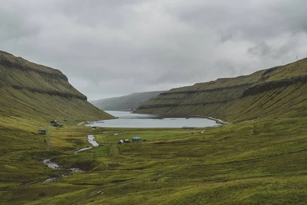 Landschaft Der Färöer Grüne Felder Und Berge Fjord Und Nordische — Stockfoto