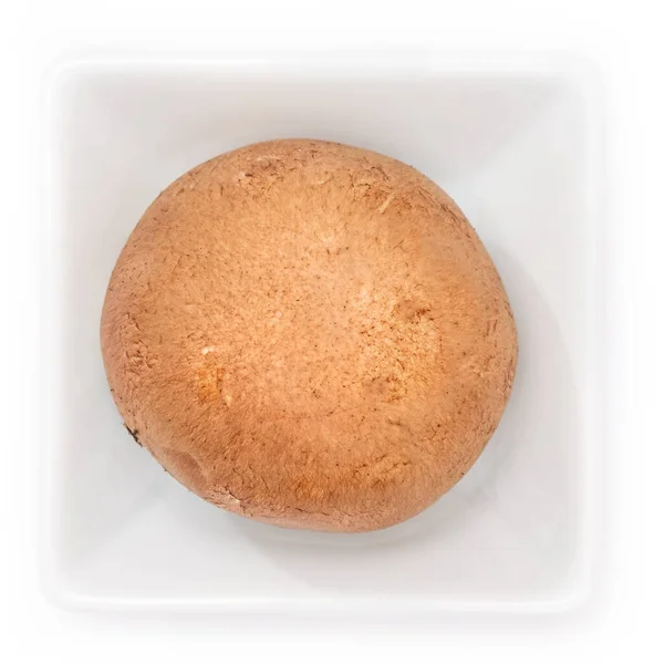 在一个白色背景的碗里的香菇特写 — 图库照片