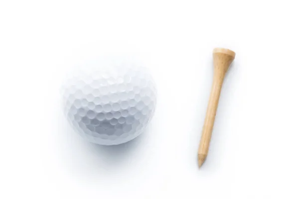 Plan Rapproché Une Balle Golf Isolée Sur Fond Blanc — Photo