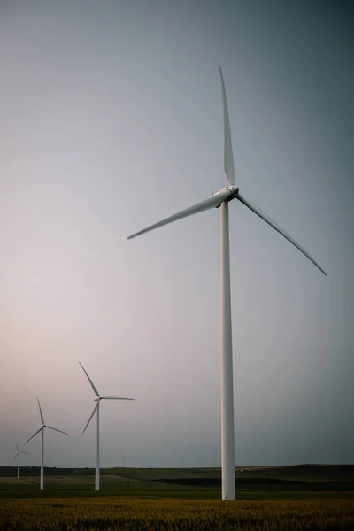 Los Molinos Viento Fondo Del Cielo —  Fotos de Stock