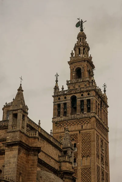 Sevilla Spanien Mar 2009 Giralda Det Ikoniska Klocktornet Katedralen Sevilla — Stockfoto