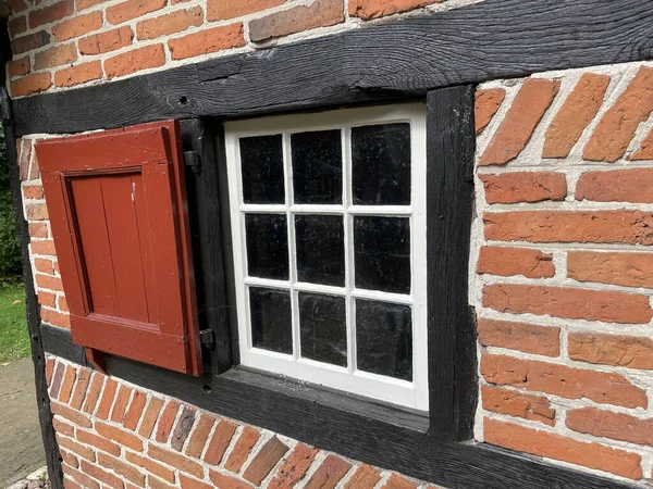 Closeup Small Window Brick House — Stock Photo, Image