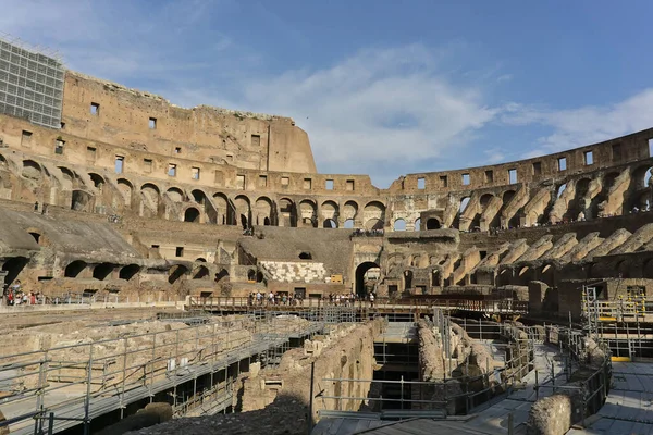 Colisée Les Touristes Rome Italie Été — Photo