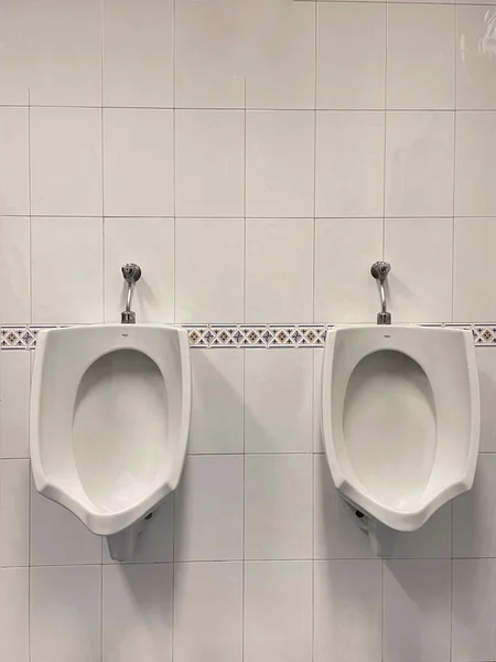 Una Vista Los Aseos Unidos Pared Baño Público — Foto de Stock