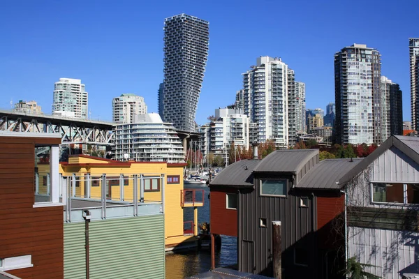 Vancouver Canada Set 2021 Edifícios Modernos Beira Mar Contra Céu — Fotografia de Stock