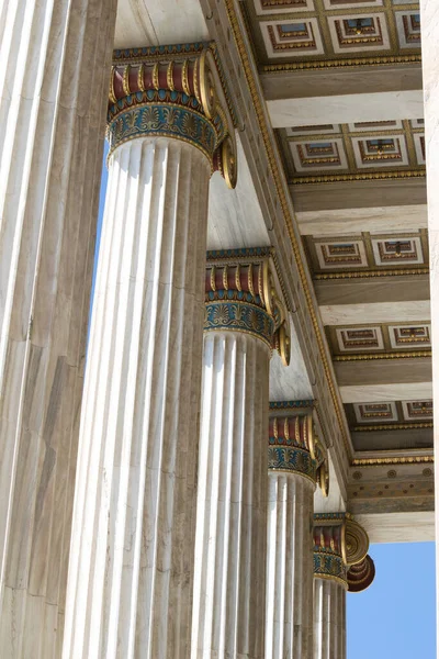 Magníficas Columnas Estilo Jónico Elementos Arquitectura Neoclásica Academia Atenas Grecia — Foto de Stock