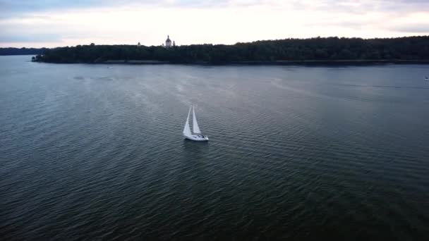 Yacht Sailing River — Stock Video