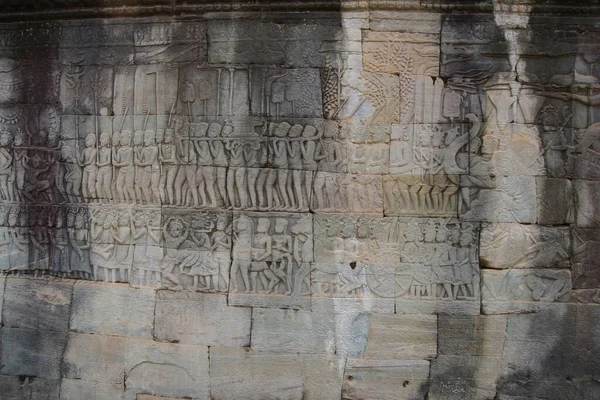 Een Opname Van Angkor Wat Muren Met Oude Gravure Het — Stockfoto