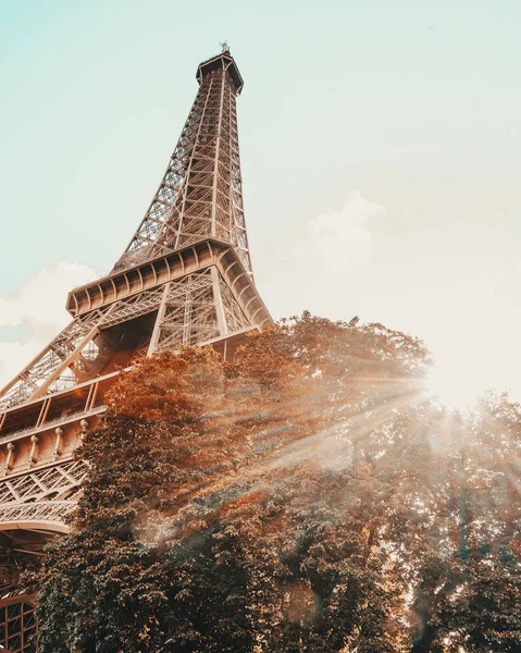 Paris Frankreich August 2021 Eine Vertikale Tiefenaufnahme Des Eiffelturms Paris — Stockfoto
