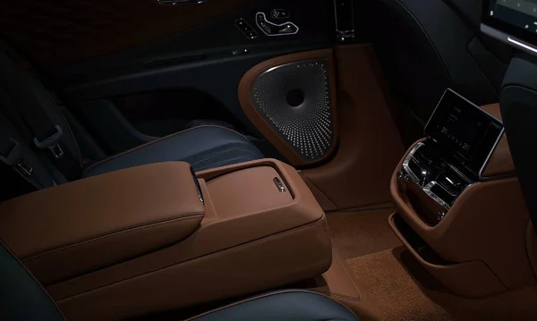 Berlín Německo 2021 Bentley Flying Spur Luxusní Pohodlný Moderní Interiér — Stock fotografie