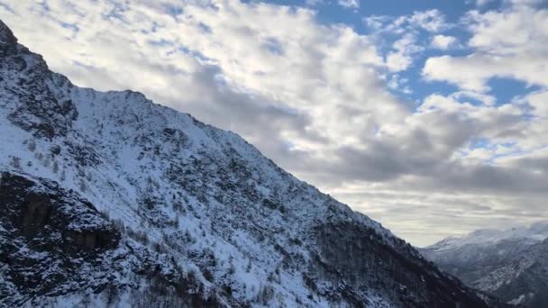 Naturaleza Vista Panorámica Montañas Cubiertas Nieve — Vídeo de stock