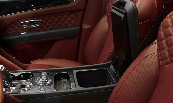 Munich Alemanha Setembro 2021 Bentley Bentayga Interior Carro Luxuoso Confortável — Fotografia de Stock