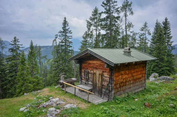 Útulná Malá Lovecká Chalupa Bavorských Alpách Národním Parku Berchtesgaden — Stock fotografie