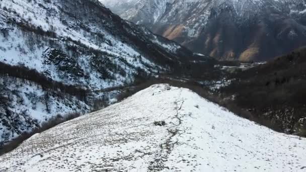 Paesaggio Montano Cime Innevate Del Caucaso Montagne Cresta Innevata — Video Stock