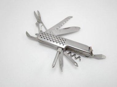 Paslanmaz çelik çok amaçlı çakı.