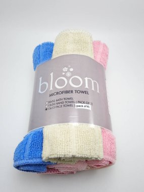 MANILA, PH - OCT 17 - Çiçek yüzlü mikrofiber havlu 17 Ekim 2020, Manila, Filipinler.