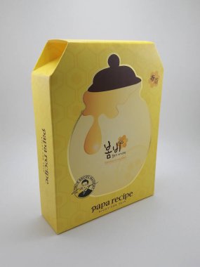 MANILA, PH - OCT 21 - Baba tarifi Bal Maskesi 21 Ekim 2020 'de Manila, Filipinler' de.