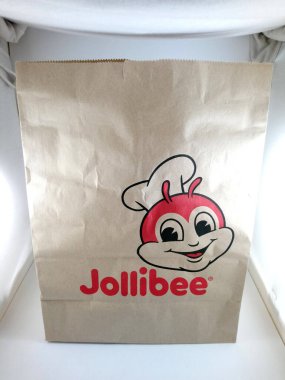 MANILA, PH - OCT 5 - Jollibee kahverengi kağıdı 5 Ekim 2020 'de Manila, Filipinler' de çıkarıldı.