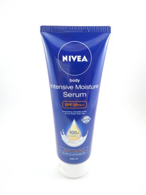 MANILA, PH - OCT 6 - Nivea vücut yoğun nem serumu 6 Ekim 2020, Manila, Filipinler.