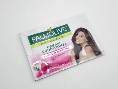 MANILA, PH - OCT 6 - Palmolive naturals cream coco cream and milk protein in 6 Ekim 2020, Manila, Filipinler.