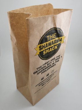 MANILA, PH-OCT 7 - 7 Ekim 2020 'de Manila, Filipinler' de Shawarma Shack kağıt torbası.