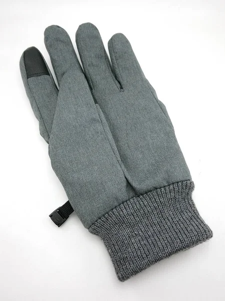 戴黑色冬季手套以防止手受凉 — 图库照片