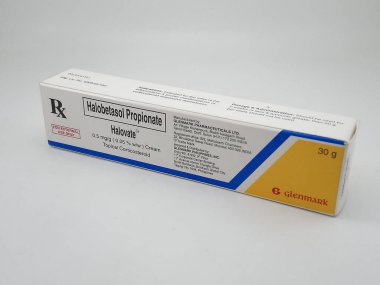 MANILA, PH - OCT 27 - Halobetasol propionat Halovat topikal kortikosteroid kremi 27 Ekim 2020 