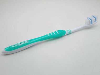 MANILA, PH - OCT 27 - Colgate süper esnek yeşil diş fırçası 27 Ekim 2020, Manila, Filipinler.