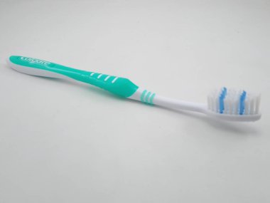 MANILA, PH - OCT 27 - Colgate süper esnek yeşil diş fırçası 27 Ekim 2020, Manila, Filipinler.