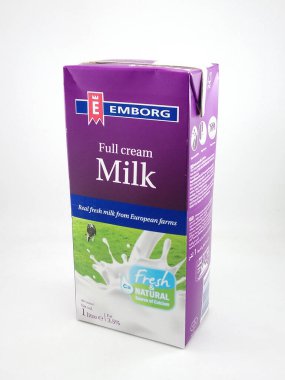 MANILA, PH - 27 Ekim 2020 'de Manila, Filipinler' de Emborg tam kremalı sütü.