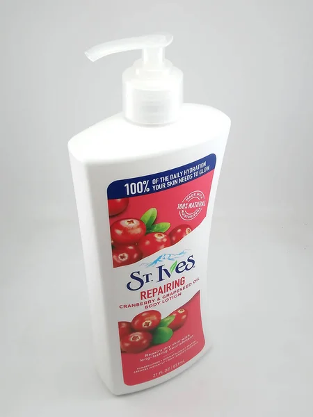 Manila Oct Ives Repairing Cranberry Grapeseed Oil Body Lotion October — Stock Photo, Image