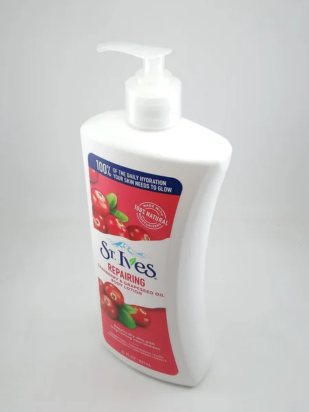 Manila Oct Ives Reill Cranberry Grapeseed Oil Body Lotion Philippines — 스톡 사진