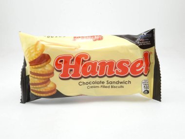 MANILA, PH - 27 Ekim 2020 'de Filipinler' in Manila şehrinde Hansel çikolatalı sandviç kreması dolduruldu..