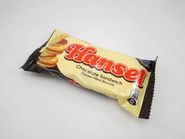 MANILA, PH - 27 Ekim 2020 'de Filipinler' in Manila şehrinde Hansel çikolatalı sandviç kreması dolduruldu..