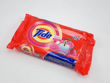 MANILA, PH - OCT 27 - 27 Ekim 2020 'de Filipinler' in Manila şehrinde çorak bahçeli çamaşır deterjanı.