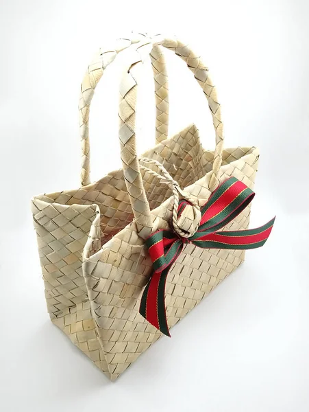 Brown Weave Basket Carry Handle Ribbon — Stock Photo, Image