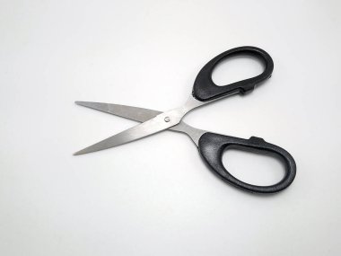 Siyah saplı paslanmaz çelik makas