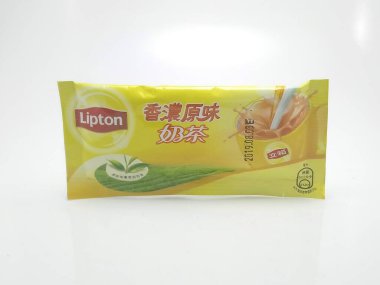 QUEZON CITY, PH - NOV 19 - Lipton sütlü çay tozu karışımı 19 Kasım 2020, Quezon City, Filipinler.