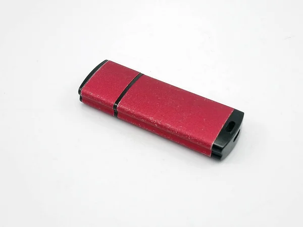 Rotes Kleines Tragbares Flash Laufwerk Zum Speichern Und Abspielen Von — Stockfoto