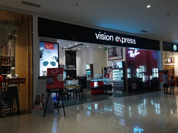 Quezon City Nov Vision Express Facade Presso Ayala Malls Trifoglio — Foto Stock