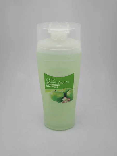 Quezon City Nov Perfect Purity Juicy Green Apple Shampoo November — Stock Photo, Image