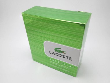 QUEZON ŞEHRİ, PH-23 - 23 Kasım 2020 'de Filipinler' in Quezon şehrinde Lacoste esaslı doğal sprey.