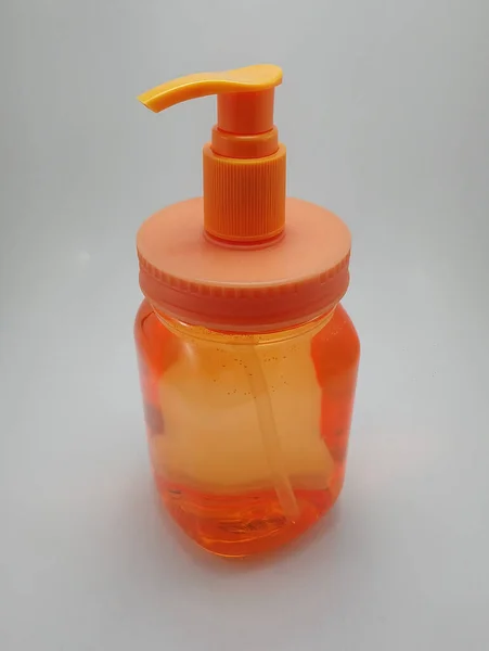 Cor Laranja Mão Lavar Sabão Pressione Botão Plástico Garrafa — Fotografia de Stock