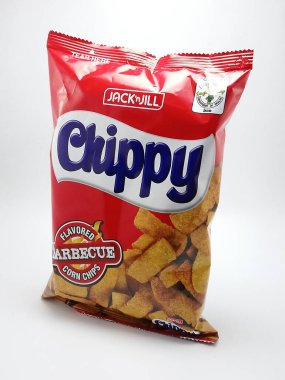 MANILA, PH - 26 Kasım 2020 'de Filipinler, Manila' da mangal aromalı mısır cipsi.